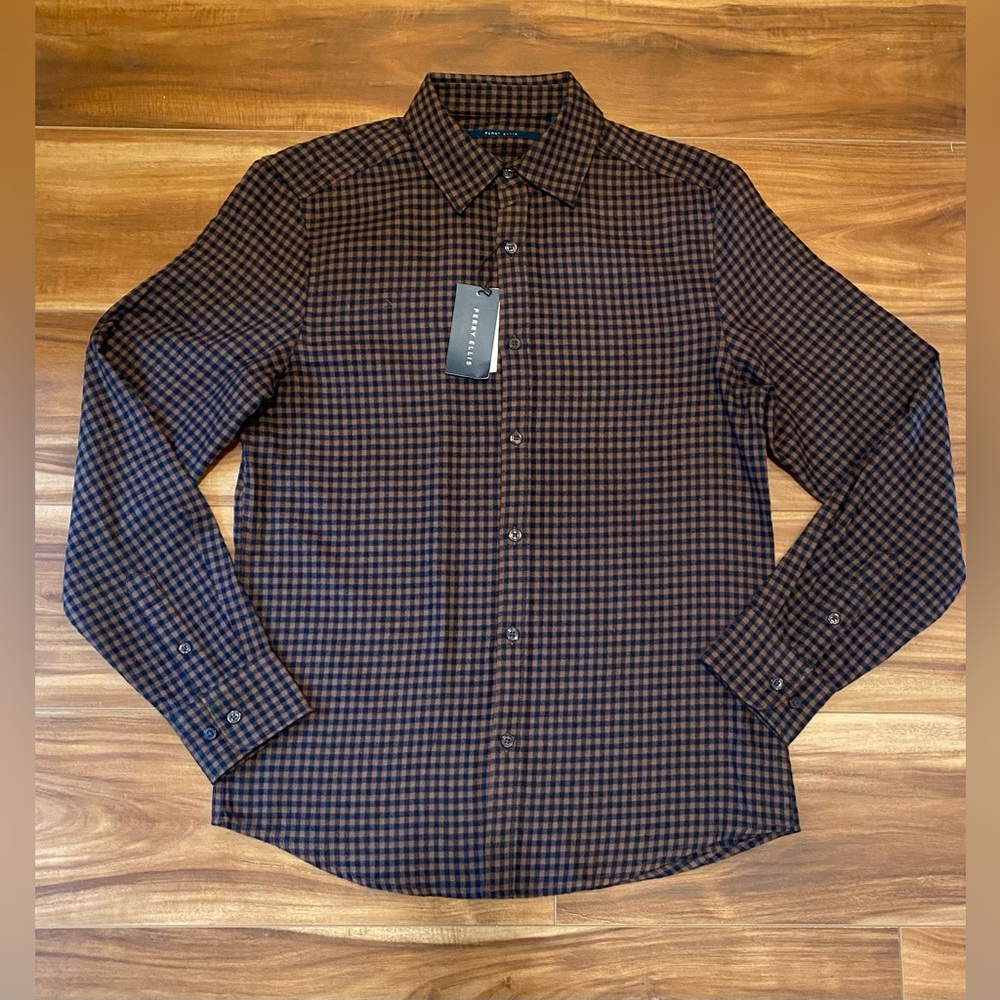 NWT PERRY ELLIS LIGHTWEIGHT BUTTON DOWN SIZE SMALL IN RAIN DRUM